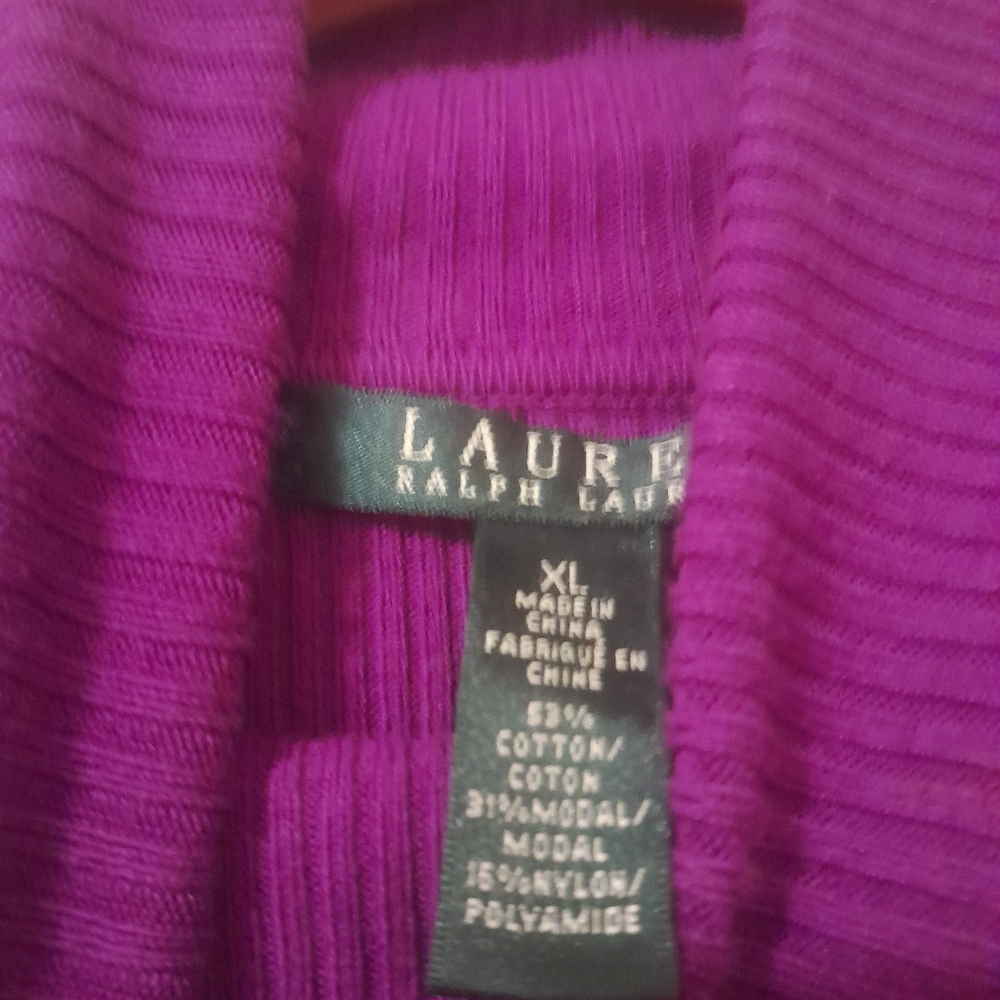 Sweater - Picture 3 of 6